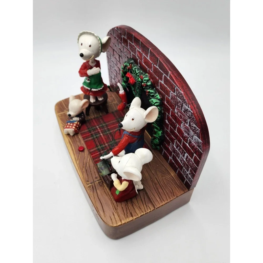 Gemmy Christmas Mice Plays Music/‎ Lights up Animation not working